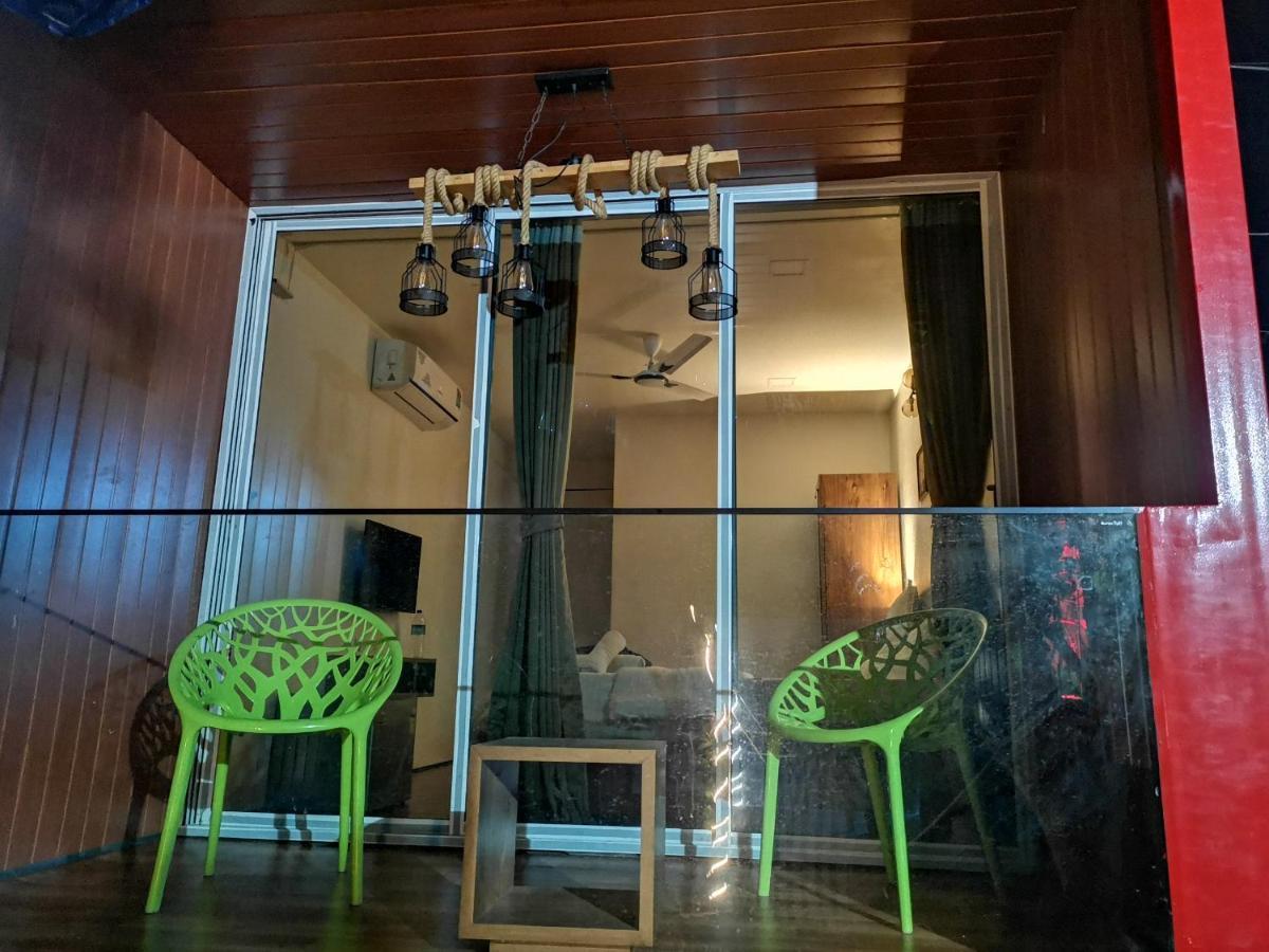 The Koasta Sea View Resort Korlai Екстериор снимка
